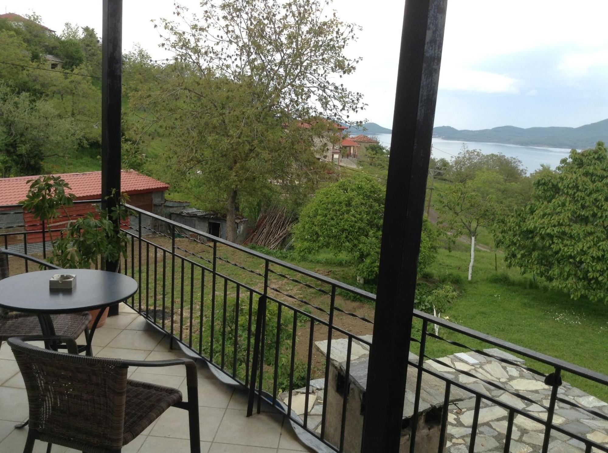 Guesthouse Lamprini เนโอโคริออน ภายนอก รูปภาพ